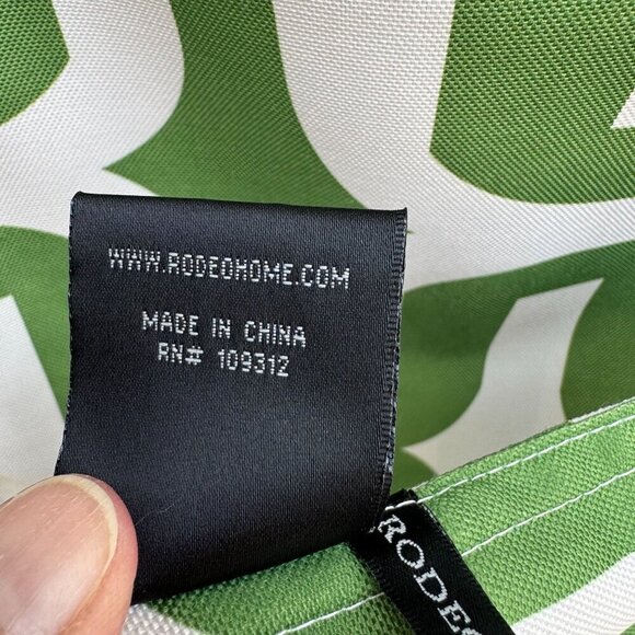 Rodeo Home Green & White Geometric Pattern Woven Rectangle Table Runner 13"x72" - Picture 6 of 6